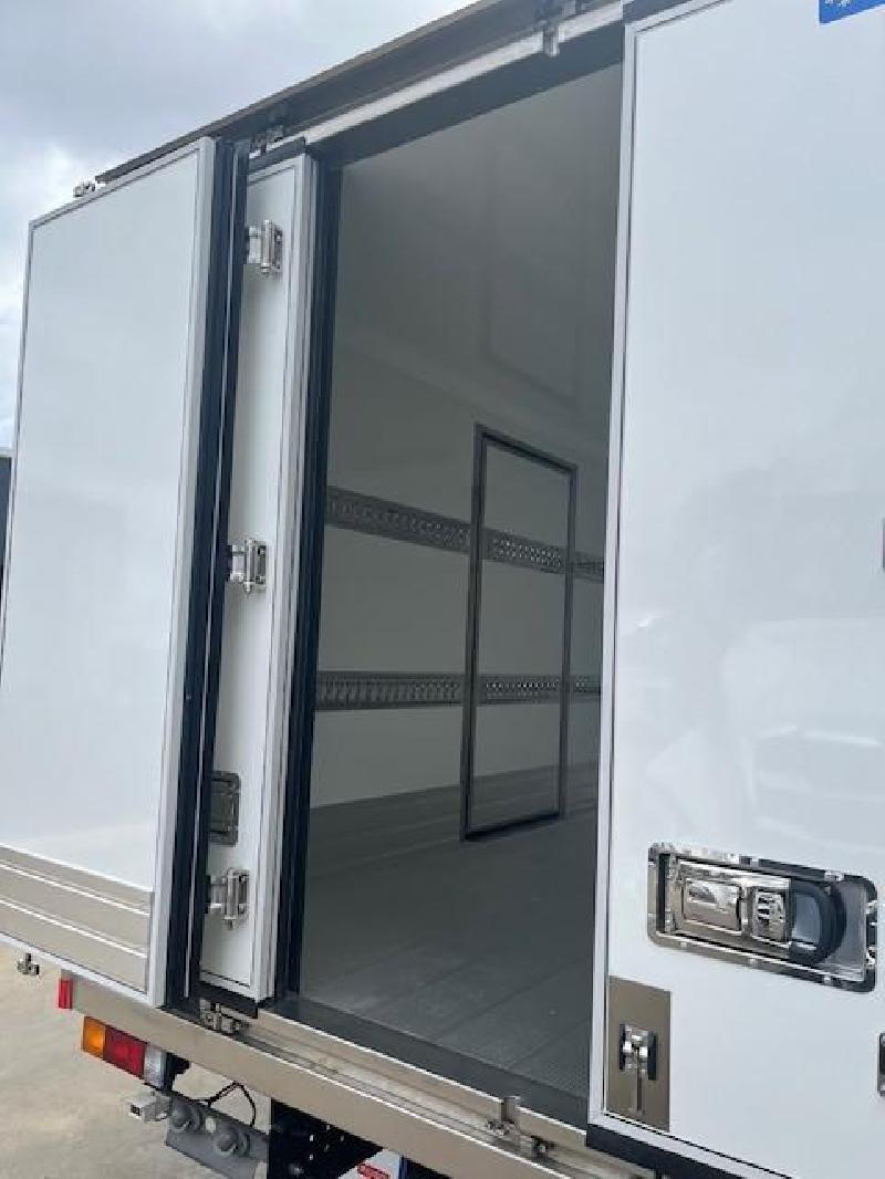 2023 Fuso Canter 515 