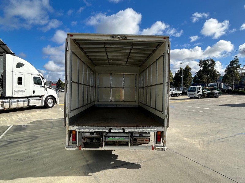 2022 Fuso Canter 515 Box Truck AUTO 
