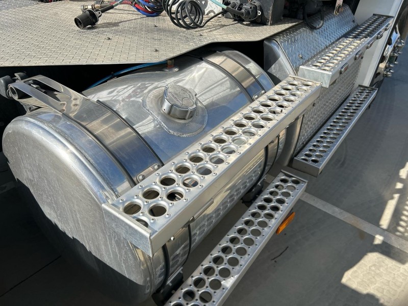 2022 Freightliner Cascadia 116 Day Cab 