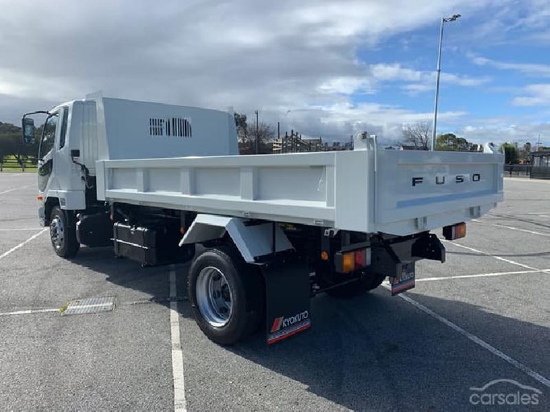 2024 Fuso Fighter 1124 MANUAL Tipper White