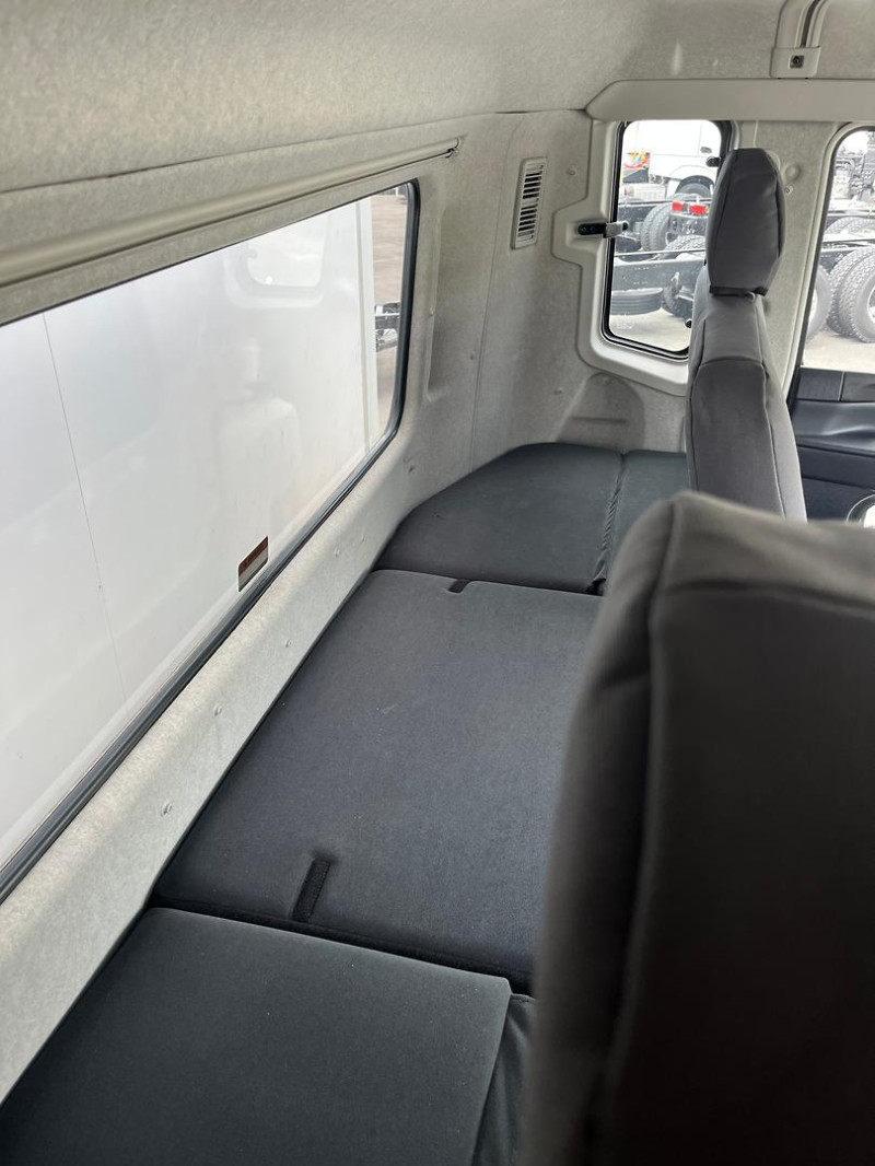 2026 Fuso Shogun FV84 400 Curtainsider 8700mml with a 3T DHollandia Tailgate 