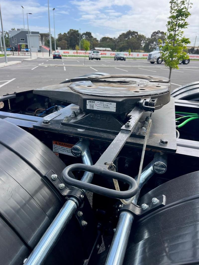 2024 Freightliner Cascadia 126