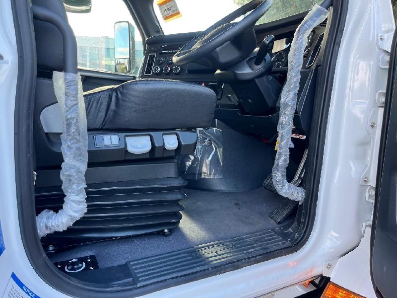 2024 Freightliner Cascadia 126 Tipper 