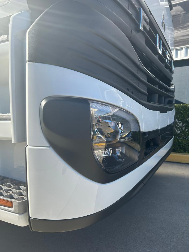 Velocity Truck Centers Australia