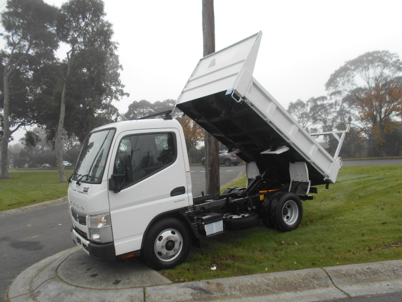 2023 Fuso Canter 615 2023 FUSO CANTER 615 FACTORY TIPPER 