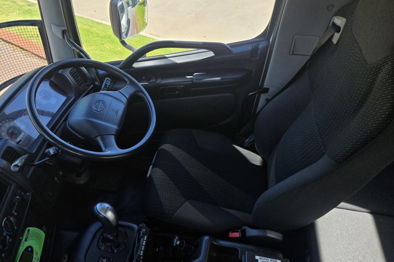 2015 Hino GS 700 Series HINO 2015 GS700 2848 SERIES HINO TIPPER EX SHIRE COUNCIL 