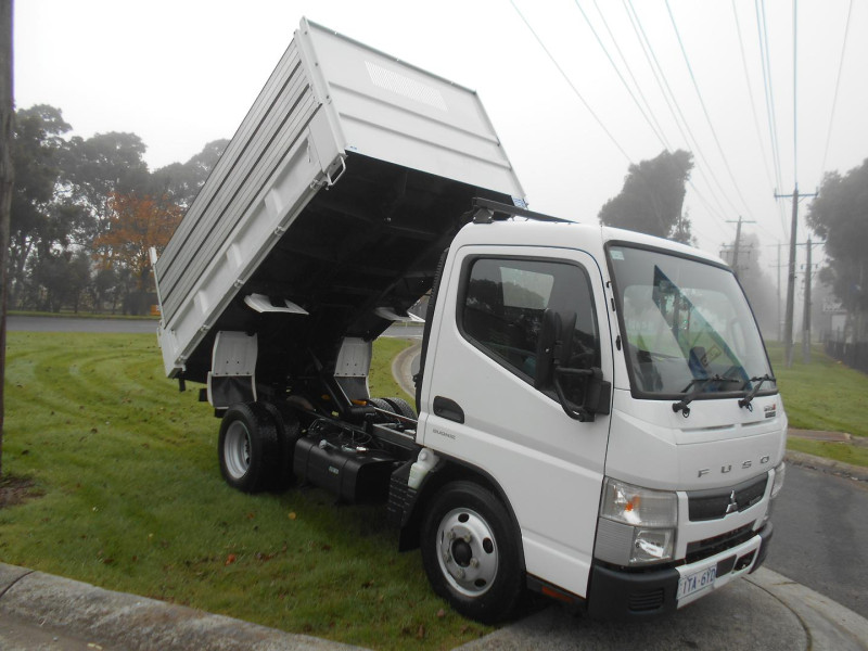 2023 Fuso Canter 615 2023 FUSO CANTER 615 FACTORY TIPPER 