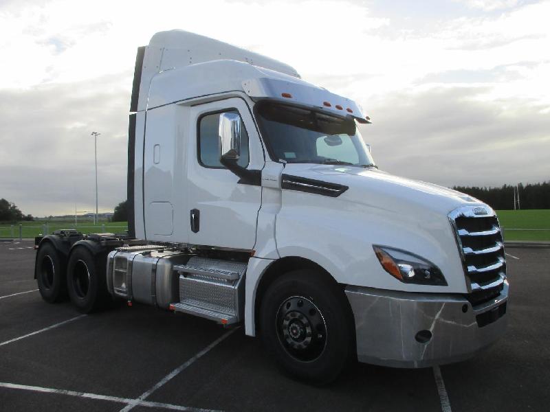 2024 Freightliner Cascadia 126 