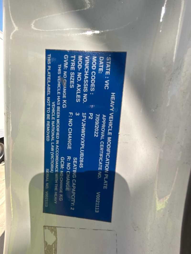 2022 Freightliner Cascadia 116 Day Cab 