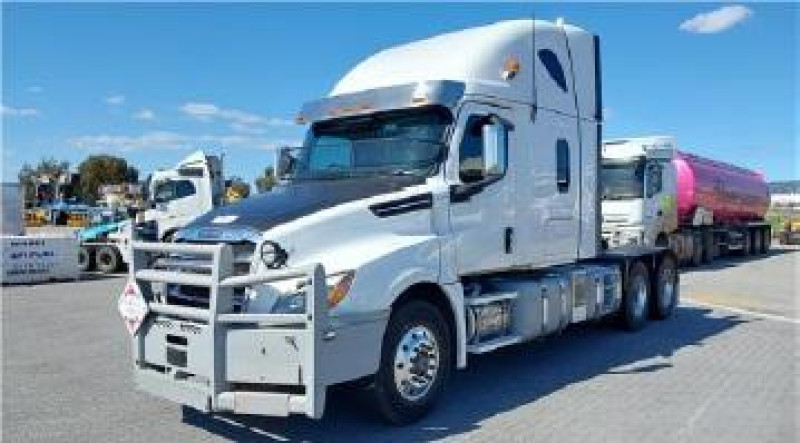 2021 Freightliner Cascadia 
