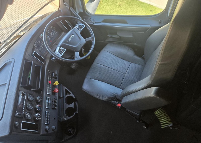 2022 Freightliner Cascadia 126 2022 FREIGHTLINER 126 CASCADIA PRIME MOVER 