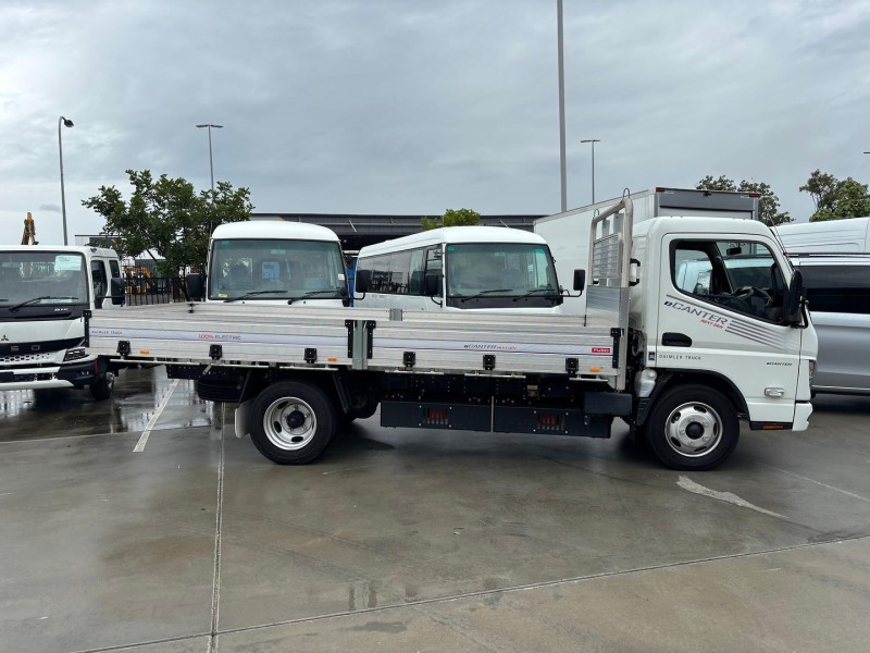 2024 Fuso eCanter e615 Heavy Duty Alloy Tray 