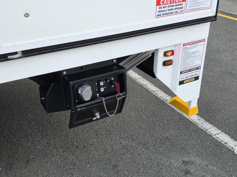 2025 Fuso Canter 515 PANTECH 