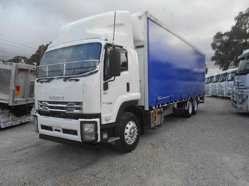 2018 Isuzu Fvl