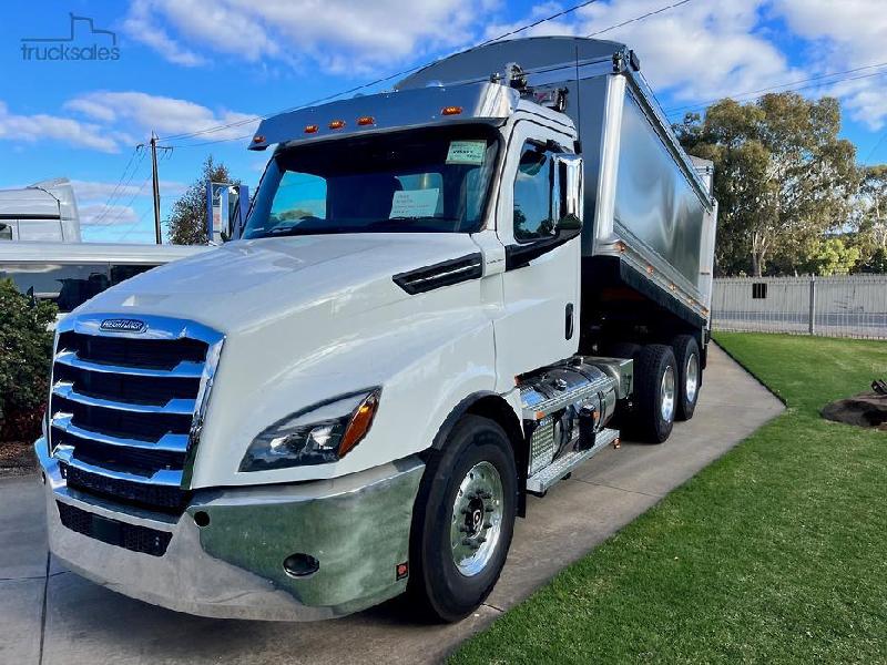 2024 Freightliner Cascadia 126 Tipper 