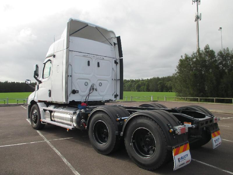 2024 Freightliner Cascadia 116 