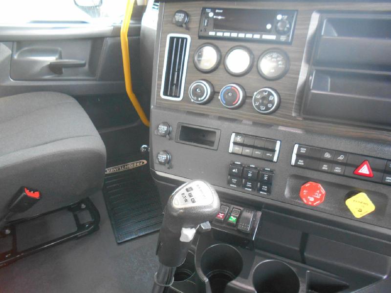 2023 Freightliner Cascadia 126 Tipper 