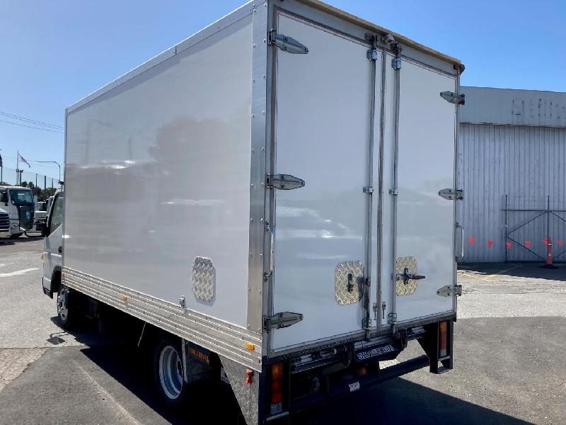2018 Fuso Canter 515 