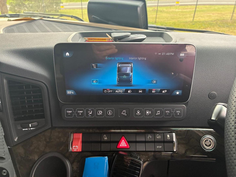 Velocity Truck Centers Australia