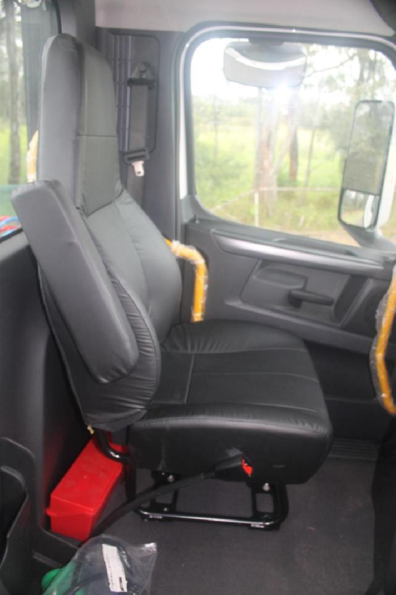 2024 Freightliner Cascadia 126 