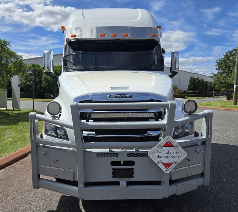 2021 Freightliner Cascadia 126 