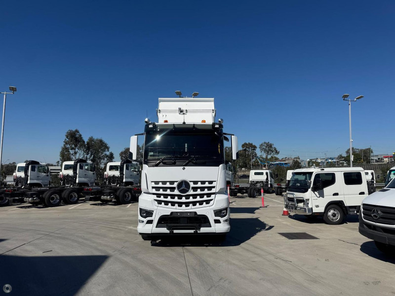 Velocity Truck Centers Australia