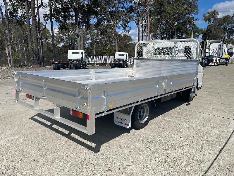 2022 Fuso Canter 515 