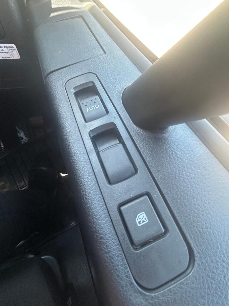 2025 Fuso Fighter 1224 Auto Traytop 