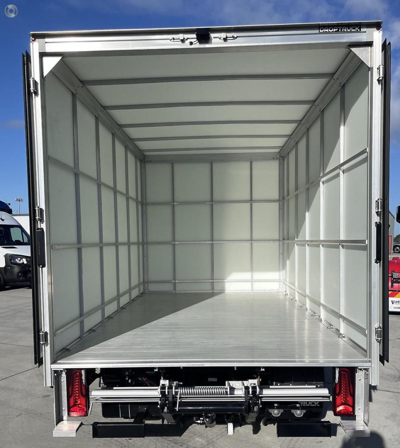 2025 Fuso Canter 515 Pantech PANTECH AND LOADER 