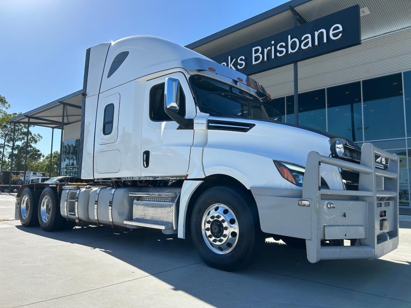 2021 Freightliner Cascadia 126 126 