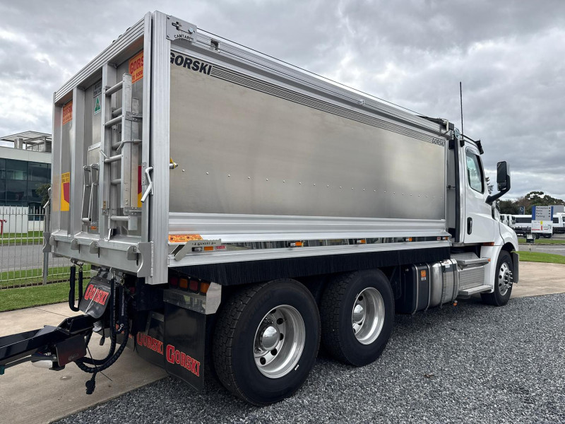 Velocity Truck Centers Australia