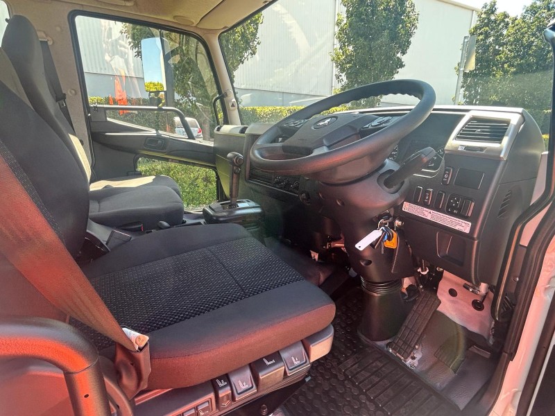 2025 Fuso Fighter 1224 Auto Traytop 