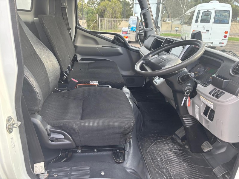 2021 Fuso Canter 515 Pantech with tailgate lifter 