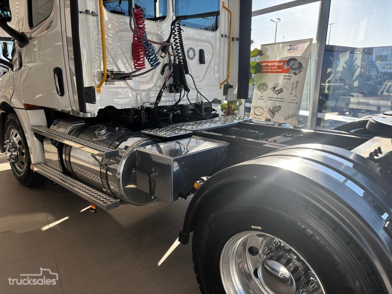 2024 Freightliner Cascadia 126 Prime Mover 
