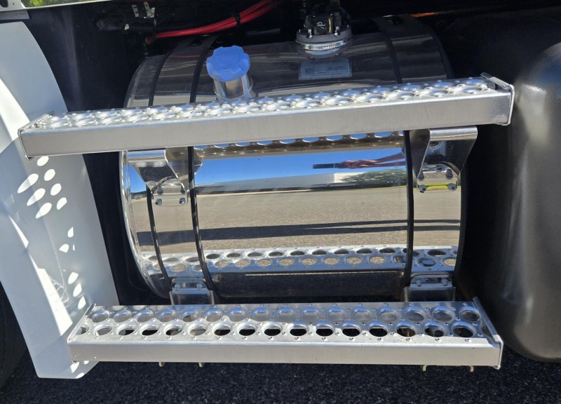 2021 Freightliner Cascadia 116 AS HIGHROOF 6X4 PRIME MOVER 