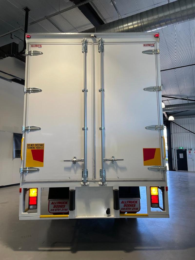 2025 Fuso Fighter 1224 EURO 6 Euro 6 10 Pallet Tautliner 
