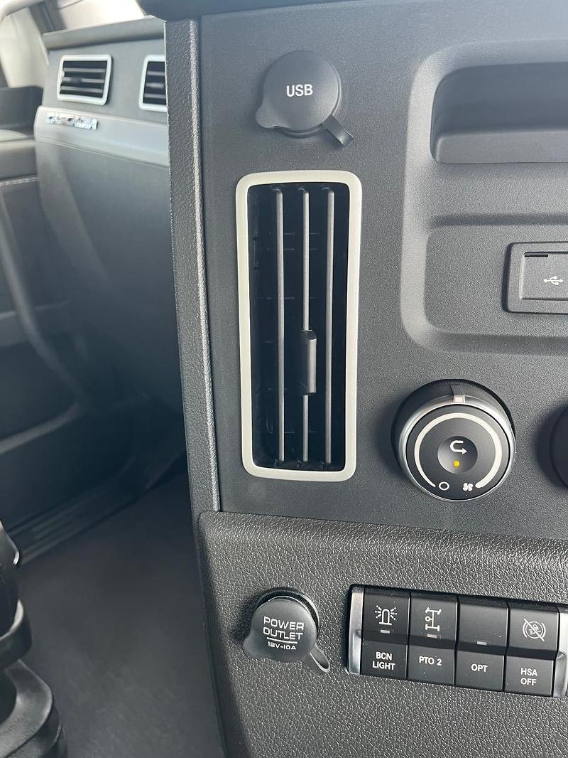 2024 Freightliner Cascadia 116 
