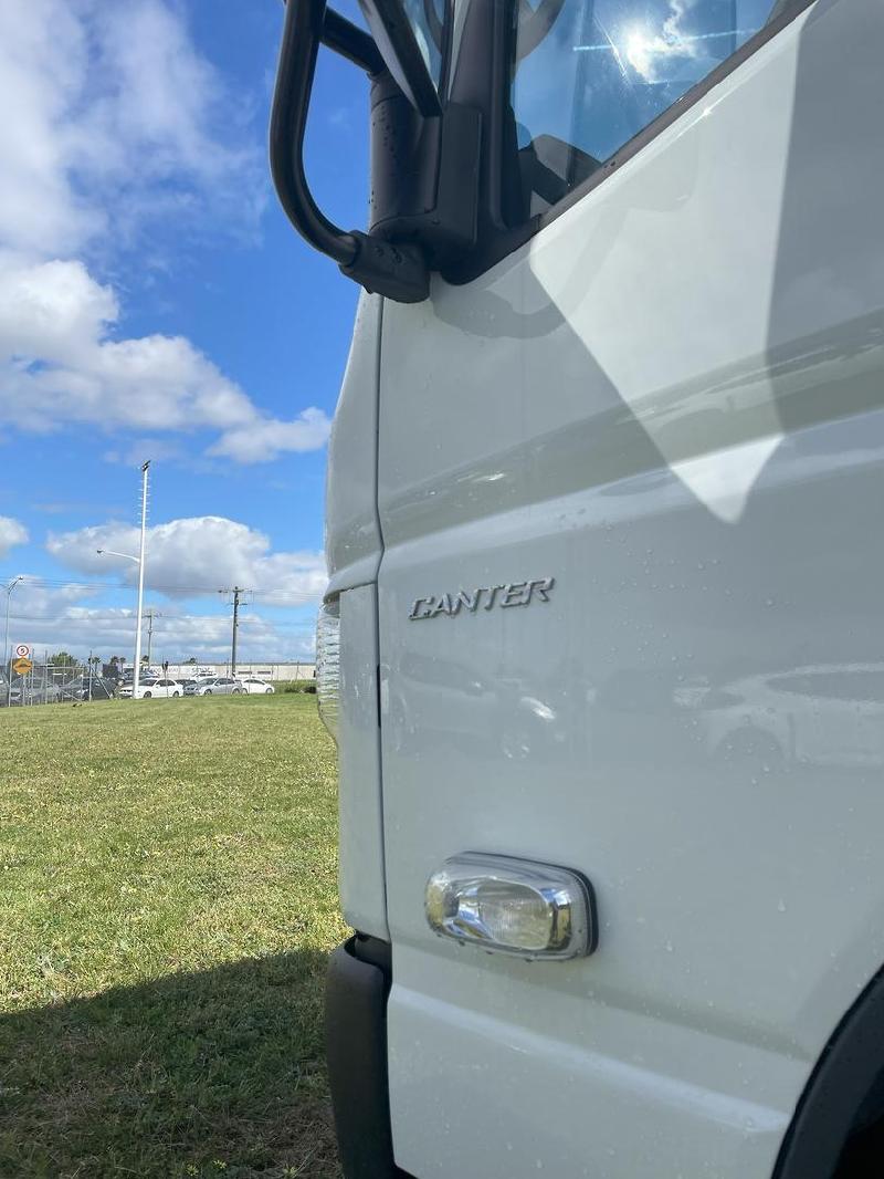 2024 Fuso Canter 615 White