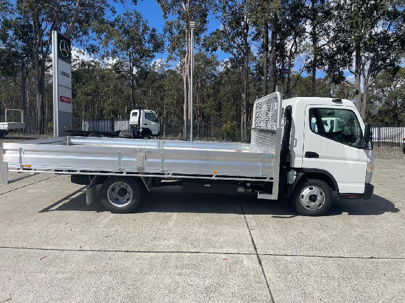 2022 Fuso Canter 515 