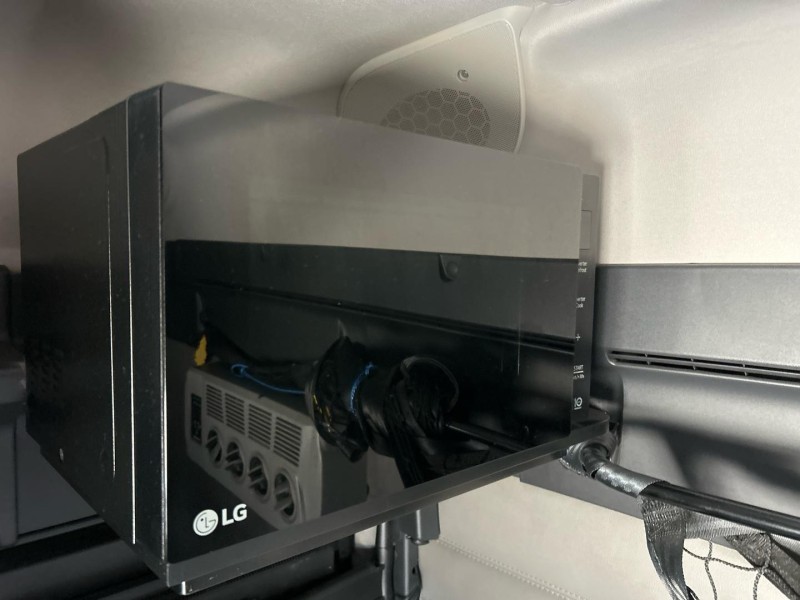 2022 Freightliner Cascadia 126 110T 48 Bunk 