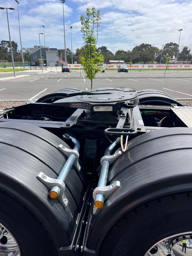 2024 Freightliner Cascadia 126