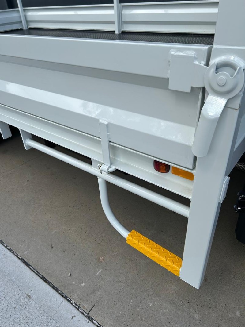 2025 Fuso Canter 615 Canter 615 Concreters Steel Tray 