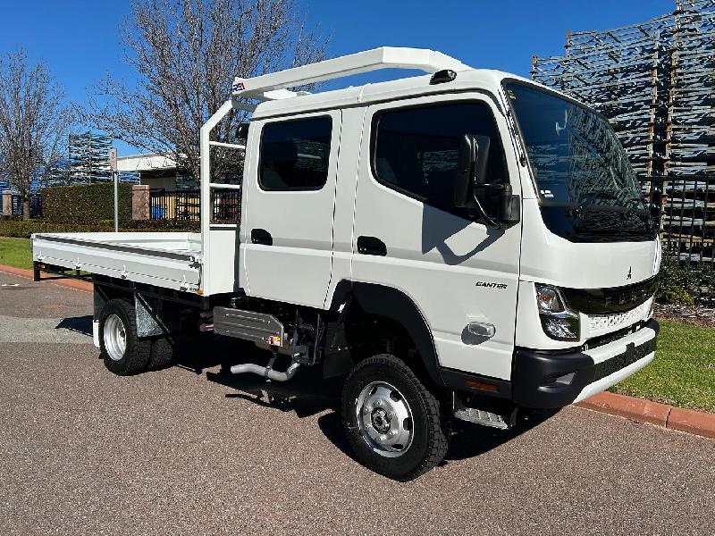 2025 Fuso Canter 4x4 Crewcab 