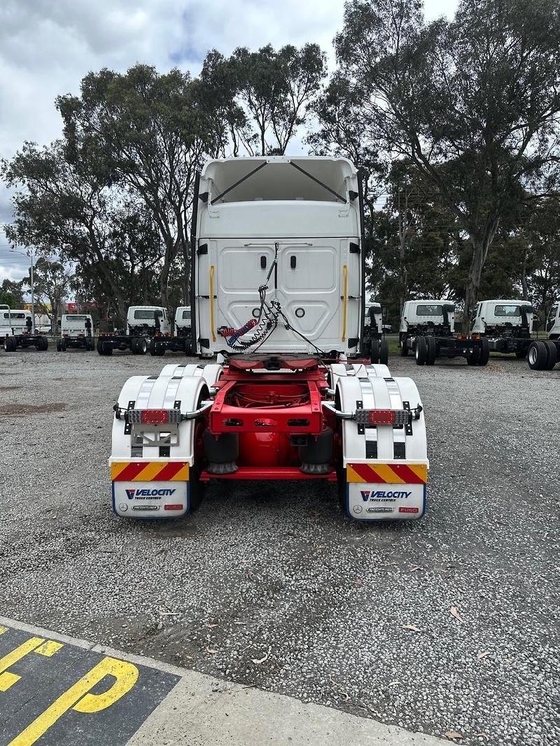 2023 Freightliner Cascadia 116 Freightliner Cascadia 116 
