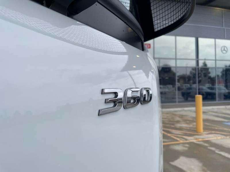 Velocity Truck Centers Australia