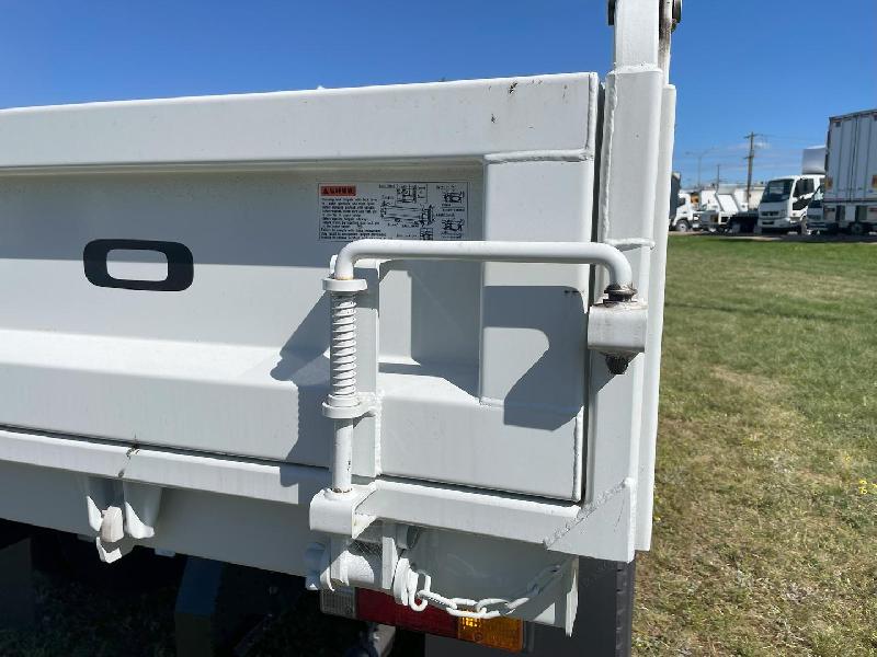 2025 Fuso Canter 815 Tipper 