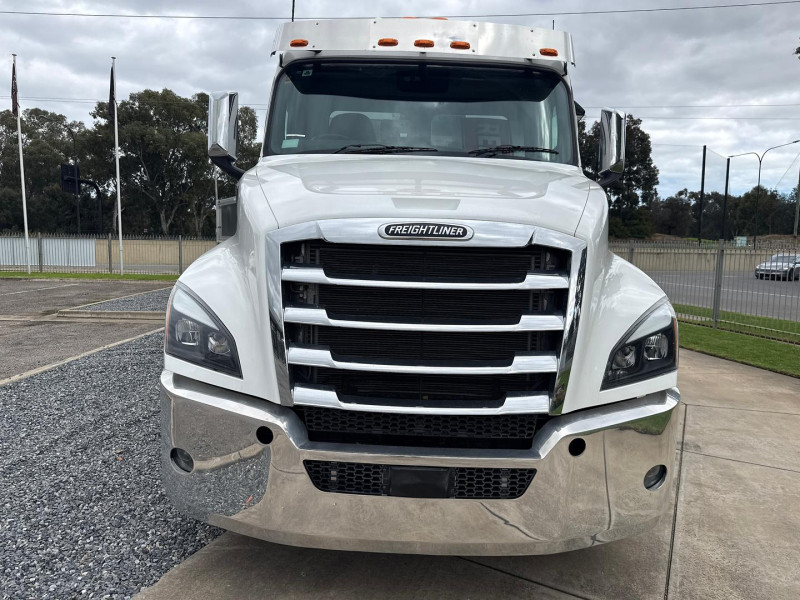 Velocity Truck Centers Australia