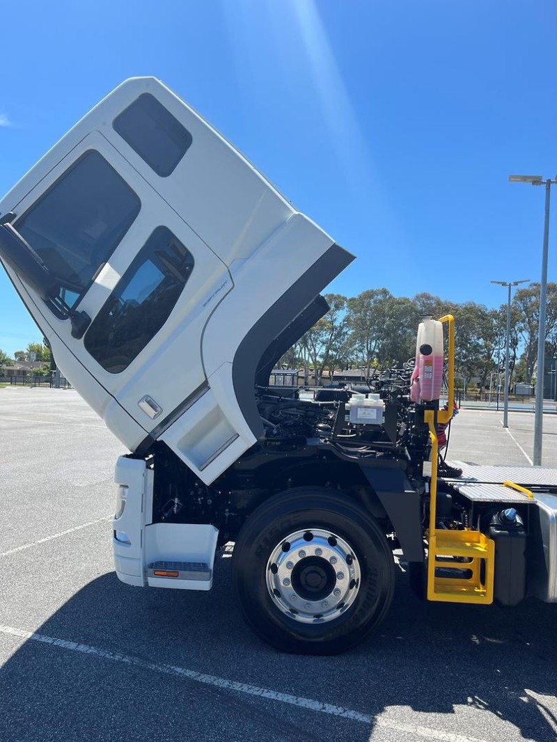 2024 Fuso Shogun FV74 460 