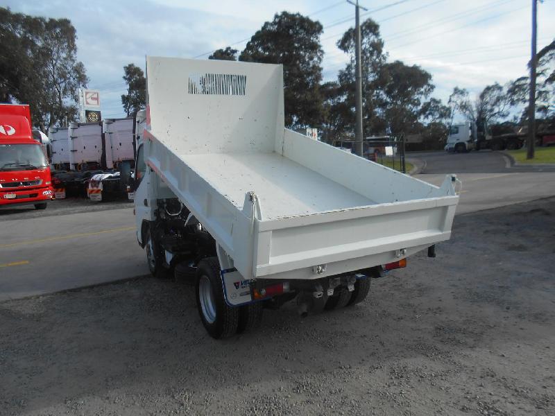 2021 Fuso CANTER 615 
