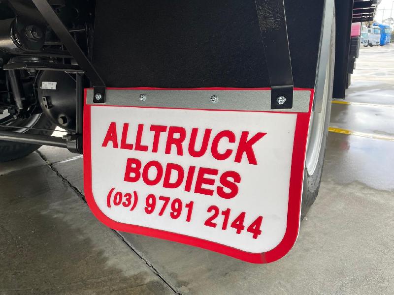 2025 Fuso CANTER 515 515 Wide Cab FRP VAN 